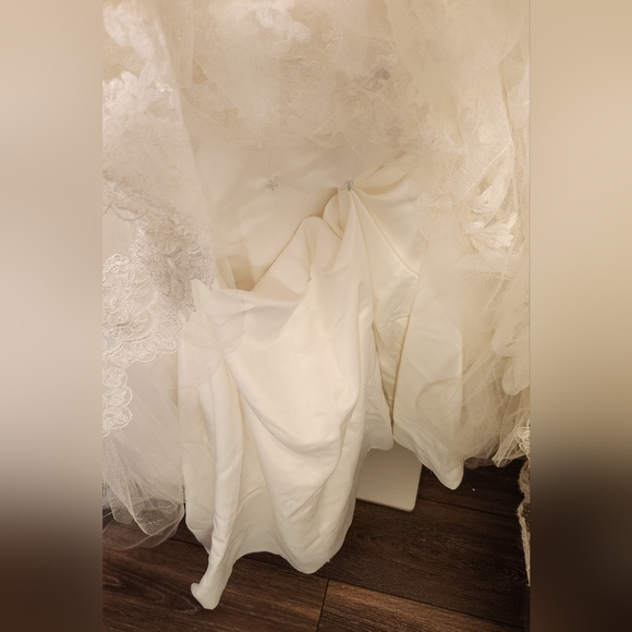 Jasmine Collection Ivory A Line Altered Wedding Gown - Picture 10 of 12